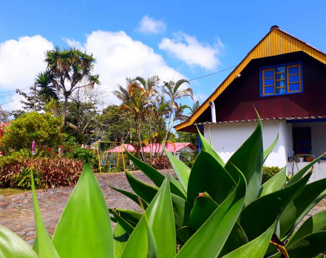 Hostal Campestre El Santuario ฟิลานเดีย ภายนอก รูปภาพ