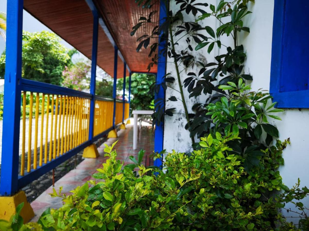 Hostal Campestre El Santuario ฟิลานเดีย ภายนอก รูปภาพ